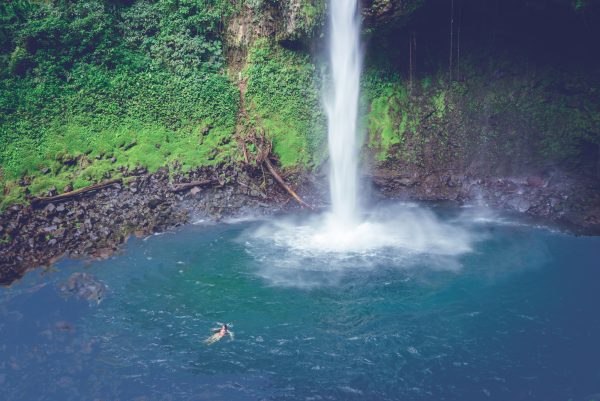 The La Fortuna Waterfall in Costa Rica Gearminded.com