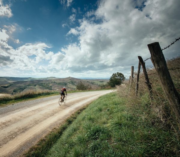 Gravel and wine Strade Bianche cycling - Courtesy of Tourissimo