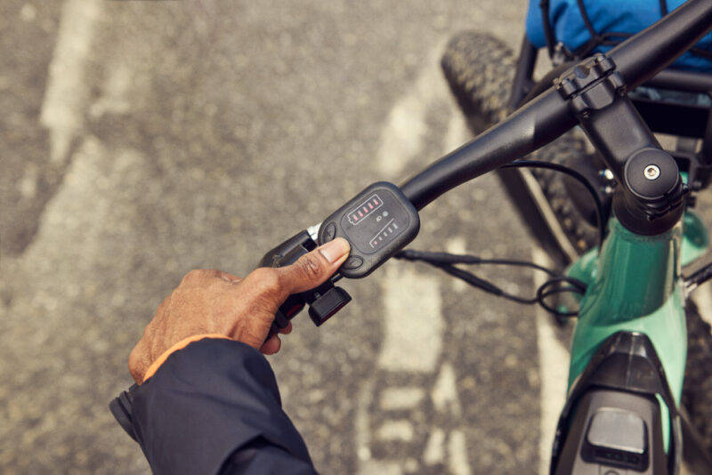 The Adventure Neo Allroad is an e-bike pedal assist controls.